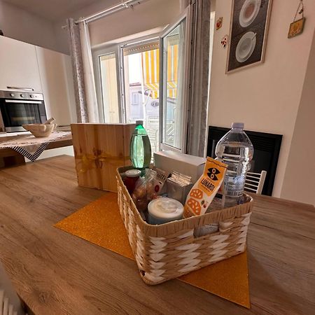 Il Don Minzoni 98 "Casa Vacanze" Lido di Camaiore Exteriör bild