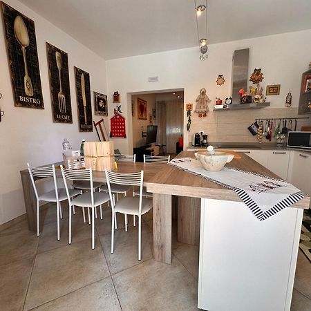 Il Don Minzoni 98 "Casa Vacanze" Lido di Camaiore Exteriör bild