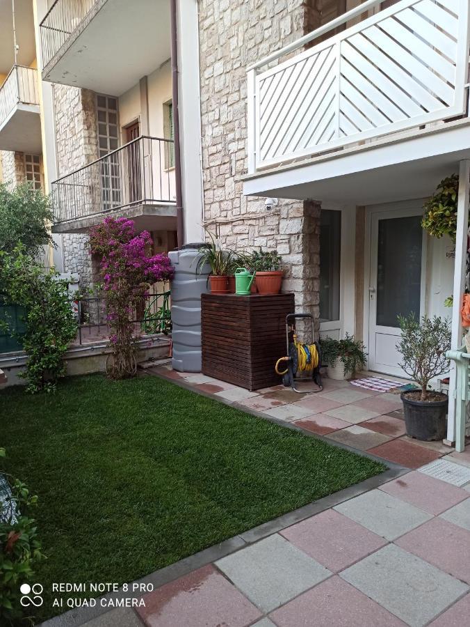 Il Don Minzoni 98 "Casa Vacanze" Lido di Camaiore Exteriör bild