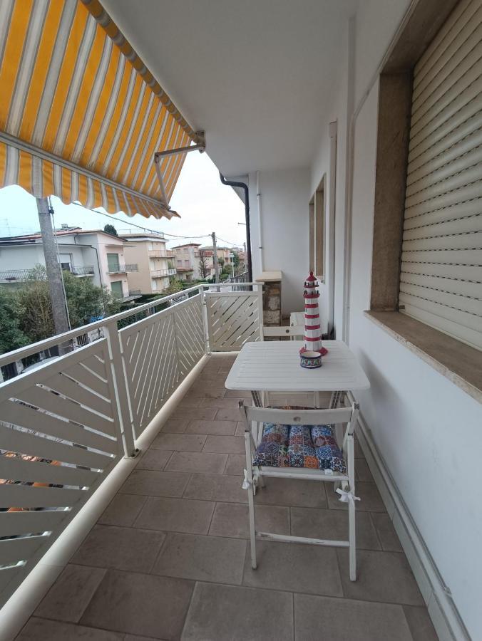 Il Don Minzoni 98 "Casa Vacanze" Lido di Camaiore Exteriör bild