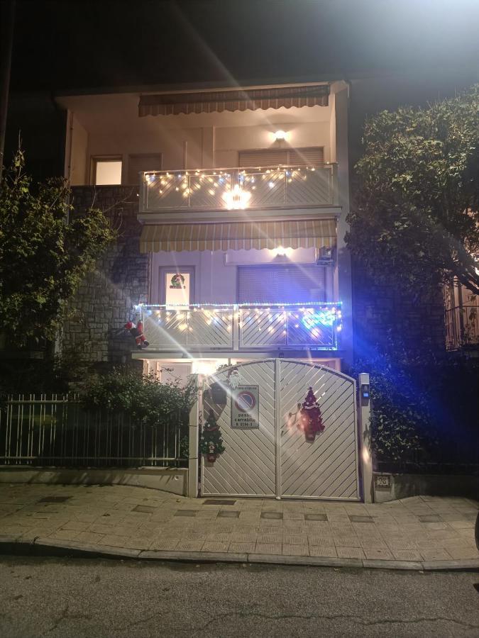 Il Don Minzoni 98 "Casa Vacanze" Lido di Camaiore Exteriör bild