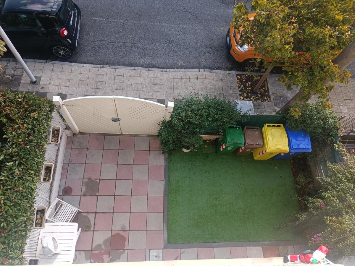 Il Don Minzoni 98 "Casa Vacanze" Lido di Camaiore Exteriör bild