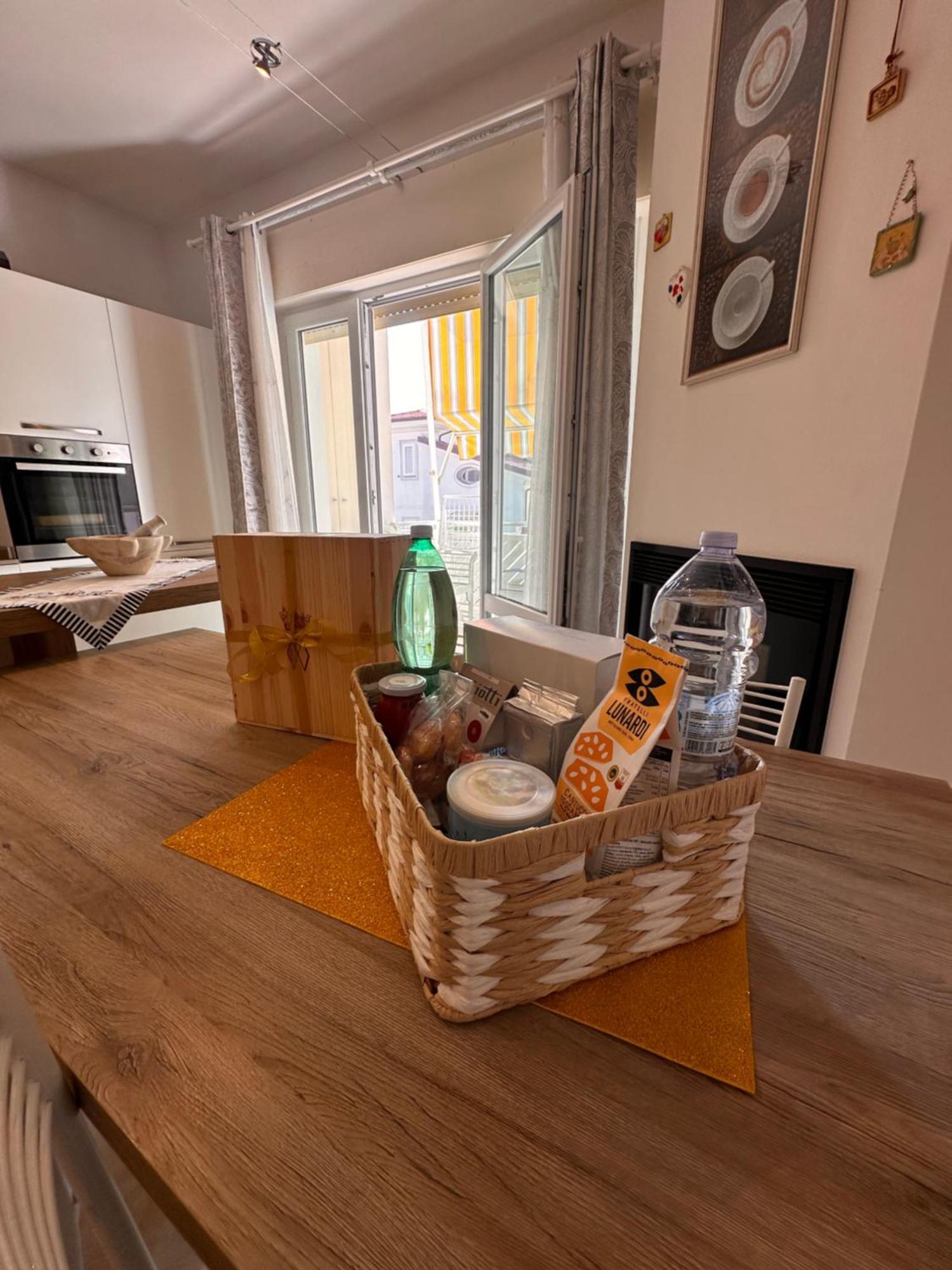 Il Don Minzoni 98 "Casa Vacanze" Lido di Camaiore Exteriör bild